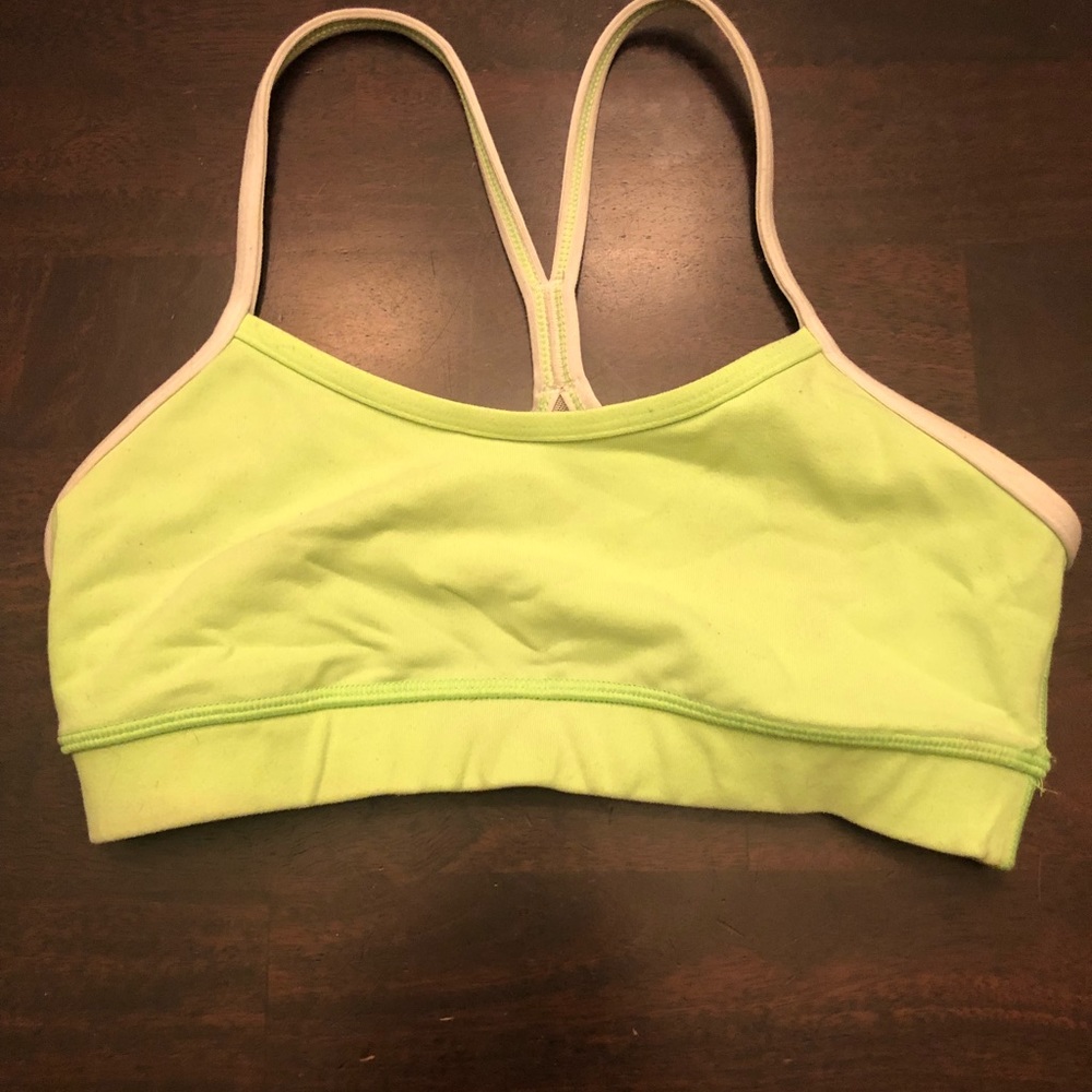 Light lime green Lululemon sports bra size 6